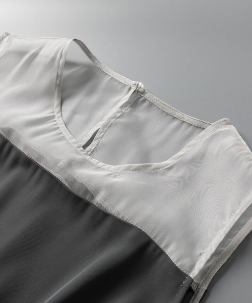 SAISON DE PAPILLON（セゾンドパピヨン）の「オーガンジートップスとオールインワンの2点セット（サロペット/オーバーオール・レディース・ブラック/チャコール・L/M/S）」の9枚目の写真