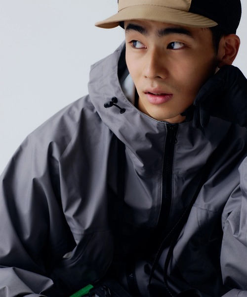 KiU(キウ)の「KiU/キウ RAIN SETUP(レインコート/ポンチョ・レディース・ライトグレー/ブラック/カーキ・LARGE/MEDIUM)」の8枚目の写真