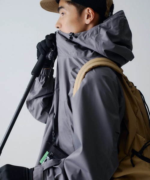KiU(キウ)の「KiU/キウ RAIN SETUP(レインコート/ポンチョ・レディース・ライトグレー/ブラック/カーキ・LARGE/MEDIUM)」の9枚目の写真
