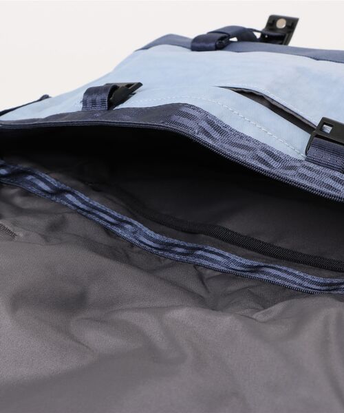 CHROME（クローム）の「CHROME/クローム ショルダーバック COURIER FLAP MSNGR クーリエ フラップ メッセンジャー 6L JP242BKCK/JP242ICSH/JP242SG（ショルダーバッグ・メンズ・ブラック/グレイッシュブルー/ライトグレー・FREE）」の13枚目の写真