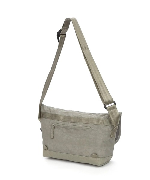 CHROME（クローム）の「CHROME/クローム ショルダーバック COURIER FLAP MSNGR クーリエ フラップ メッセンジャー 6L JP242BKCK/JP242ICSH/JP242SG（ショルダーバッグ・メンズ・ブラック/グレイッシュブルー/ライトグレー・FREE）」の18枚目の写真