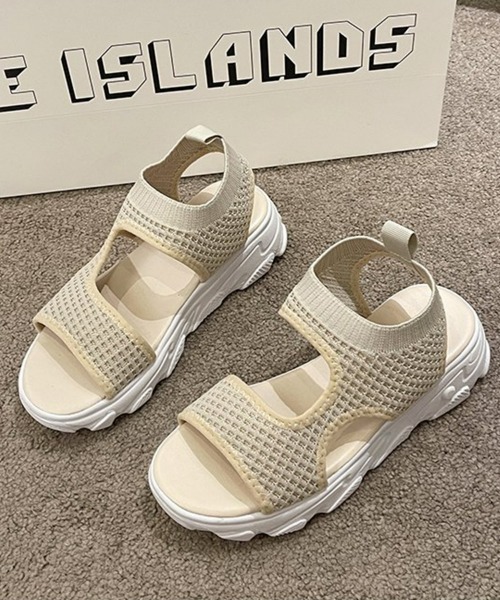 SEU(エスイーユー)の「ウィメンズサンダル ベーシック ボリューム ニット 厚底 スポーツサンダル<22.5-24cm 展開>(サンダル・レディース・ベージュ/ブラック・22.5/23/23.5/24)」の5枚目の写真