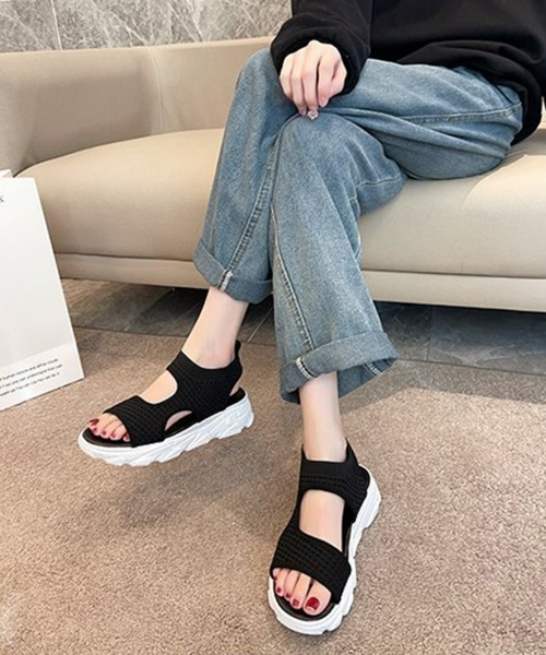 SEU(エスイーユー)の「ウィメンズサンダル ベーシック ボリューム ニット 厚底 スポーツサンダル<22.5-24cm 展開>(サンダル・レディース・ベージュ/ブラック・22.5/23/23.5/24)」の10枚目の写真