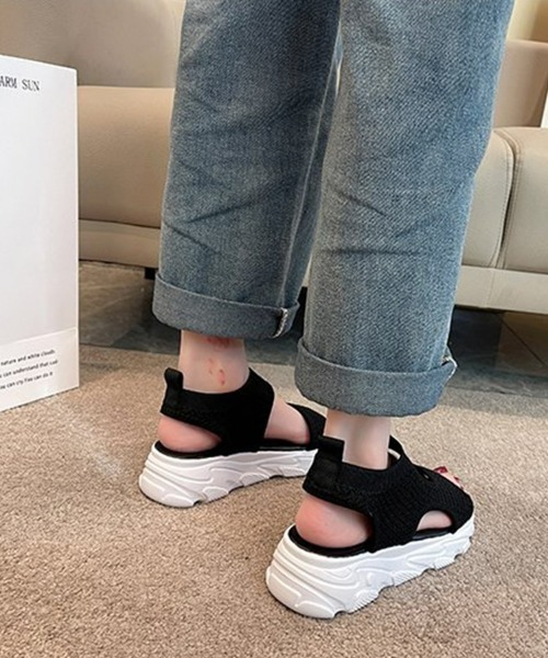 SEU(エスイーユー)の「ウィメンズサンダル ベーシック ボリューム ニット 厚底 スポーツサンダル<22.5-24cm 展開>(サンダル・レディース・ベージュ/ブラック・22.5/23/23.5/24)」の11枚目の写真