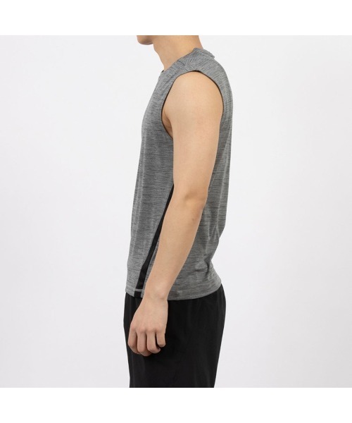 Reebok(リーボック)の「トレイン エナジー スリーブレス テックTシャツ / ID TRAIN ENERGY SLVLS TECH TEE(Tシャツ/カットソー・メンズ・ブラック/グレー・LARGE/SMALL/XX-LARGE/MEDIUM/X-LARGE)」の6枚目の写真