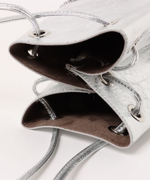 marco masi(マルコマージ)の「【MARCO MASI/マルコ・マージ】巾着 ショルダーバッグ バケツバッグ 本革(ショルダーバッグ・レディース・ブラック/シルバー/チャコールグレー・FREE)」の7枚目の写真