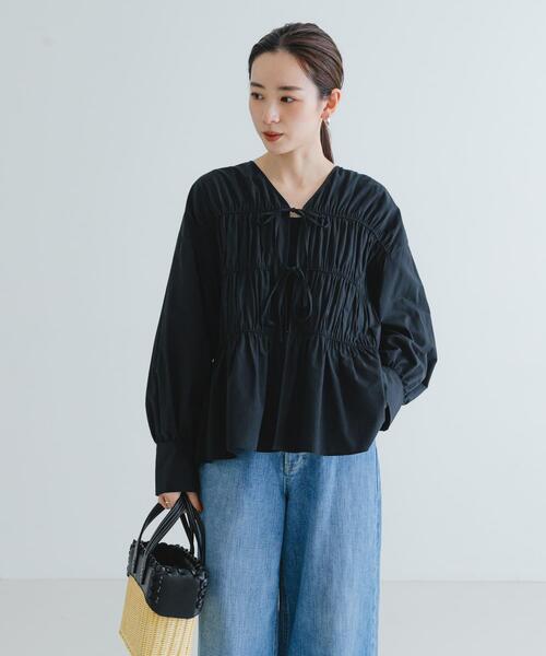 URBAN RESEARCH（アーバンリサーチ）の「ギャザーリボンブラウス（シャツ/ブラウス・レディース・ブラック/オフホワイト・FREE）」の17枚目の写真