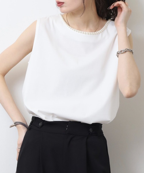 BRODIAEA（ブローディア）の「BRODIAEA パール付きノースリーブきれいめカットソー（Tシャツ/カットソー・レディース・オフホワイト/ブラック/ライトグリーン/ピンク・40）」の6枚目の写真