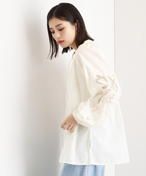 THE SHOP TK (ザ ショップ ティーケー )の「袖刺繍コットンブラウス【洗える】(シャツ/ブラウス・レディース・ブラック/カーキ/アイボリー・99)」の20枚目の写真