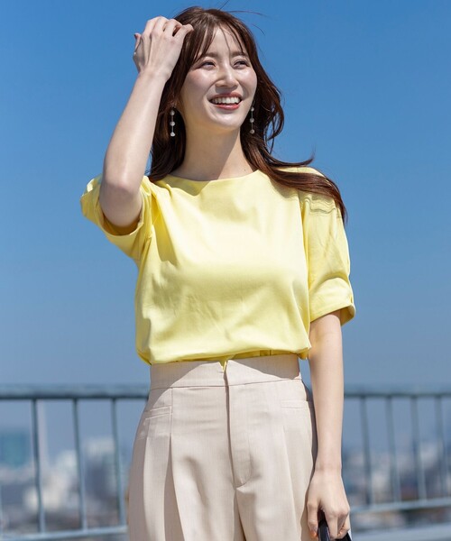 ANY SIS(エニィスィス)の「スーピマスムース 袖タック Tシャツ(Tシャツ/カットソー・レディース・ホワイト系9/ブラック系/グレー系9/アイボリー系/ダルブルー系/グリーン系/ライトイエロー系/レッド系・0)」の7枚目の写真