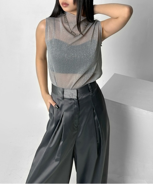 LVEU.(ラブユ.)の「【LVEU.】ハイネックラメシアーノースリーブトップス / トップス カットソー シアー メッシュ ラメ ノースリーブ ハイネック レイヤード インナー ブラック シルバー ZOZOTOWN限定(Tシャツ/カットソー・レディース・ブラック/シルバー・FREE)」の7枚目の写真