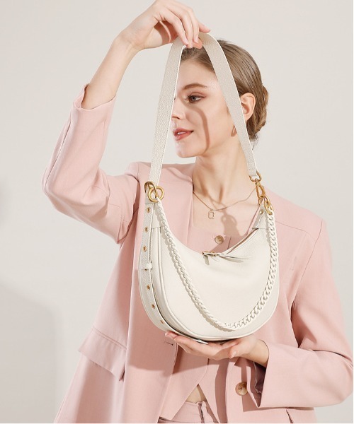 NiiNa(ニーナ)の「【 NiiNa / ニーナ 】高品質牛革 2way ラウンドデザイン ワンハンドル 本革ショルダーバッグ(ショルダーバッグ・レディース・カーキ/ブラック・FREE)」の3枚目の写真