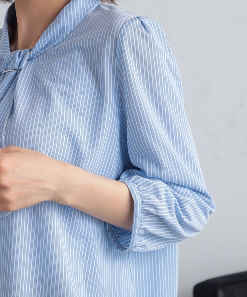 GALLORIA（ギャローリア）の「【キレメクシリーズ】さらっと快適・着心地楽々　ボウタイブラウス（シャツ/ブラウス・レディース・ホワイト×ネイビー/ライトブルー/ホワイト・S/M/L/LL）」の14枚目の写真