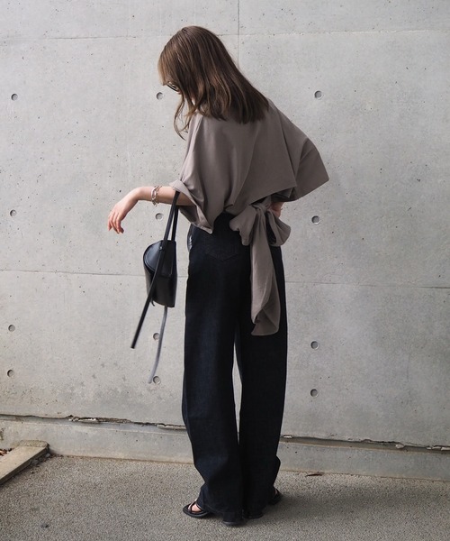 LAULEN(ローレン)の「back tie loose tee /バックリボンルーズtシャツ(Tシャツ/カットソー・レディース・グレー/イエロー/アイボリー・FREE)」の15枚目の写真