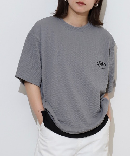 FUNALIVE(ファンアライブ)の「ジャガード レイヤード ワイド 半袖 Tシャツ(Tシャツ/カットソー・メンズ・ベージュ/グレー/ブラック/グレー系その他・L/LL/M)」の3枚目の写真