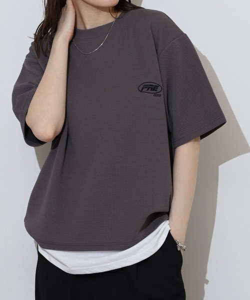 FUNALIVE(ファンアライブ)の「ジャガード レイヤード ワイド 半袖 Tシャツ(Tシャツ/カットソー・メンズ・ベージュ/グレー/ブラック/グレー系その他・L/LL/M)」の10枚目の写真