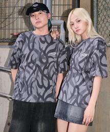 SHORT ROUND/トライバルワンポイントロゴT