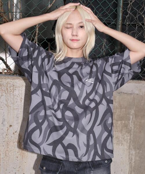 SHORT ROUND(ショートラウンド)の「SHORT ROUND/トライバルワンポイントロゴT(Tシャツ/カットソー・メンズ・その他1・MEDIUM/LARGE)」の22枚目の写真