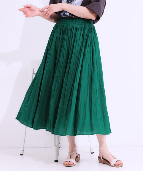 SHOO・LA・RUE（シューラルー）の「ナチュラルなシワ加工が大人見え エアリーロングスカート（スカート・レディース・ネイビー/オレンジ/ライトベージュ/グリーン・00）」の18枚目の写真