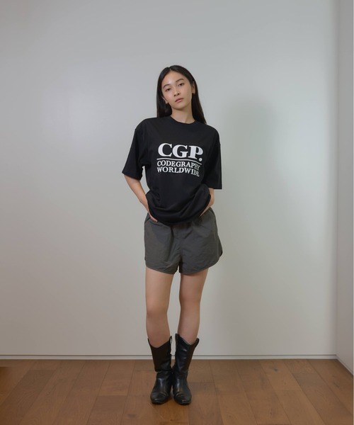 codegraphy(コードグラフィー)の「CGP Square Logo Short Sleeve T-Shirt CBEUUTS011(Tシャツ/カットソー・メンズ・PINK/Black/チャコール/レッド系/White/Navy/カーキ/スカイブルー・MEDIUM/SMALL/X-SMALL/LARGE)」の12枚目の写真