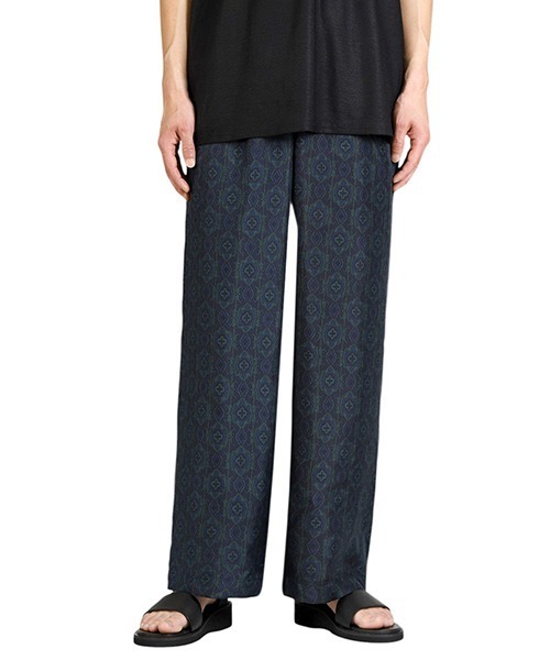 marka（マーカ）の「marka / マーカ：別注 WIDE LEG SILK PANTS：M25E-22PT03C[COR]（その他パンツ・メンズ・ネイビー・1/2）」の5枚目の写真