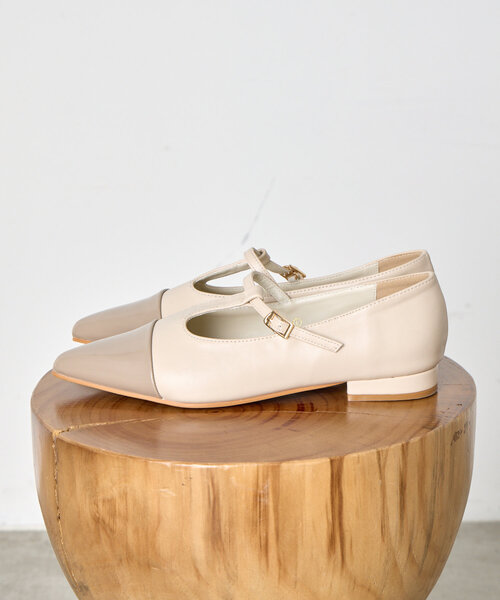 Jena espace merveilleux（ジェナ　エスパスメルヴェイユ）の「フロントエナメルパンプス（パンプス・レディース・アイボリー/ブラック・MEDIUM/LARGE）」の7枚目の写真