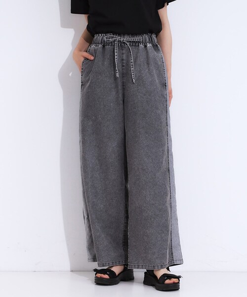 Cutie Blonde（キューティーブロンド）の「【S-LL】サイドラインがアクセント イージーデニムパンツ（デニムパンツ・レディース・ブラック系4/ブルー系4・01/02/03/04）」の22枚目の写真