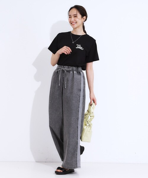 Cutie Blonde（キューティーブロンド）の「【S-LL】サイドラインがアクセント イージーデニムパンツ（デニムパンツ・レディース・ブラック系4/ブルー系4・01/02/03/04）」の3枚目の写真