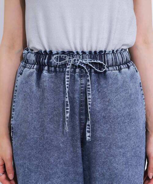 Cutie Blonde（キューティーブロンド）の「【S-LL】サイドラインがアクセント イージーデニムパンツ（デニムパンツ・レディース・ブラック系4/ブルー系4・01/02/03/04）」の12枚目の写真
