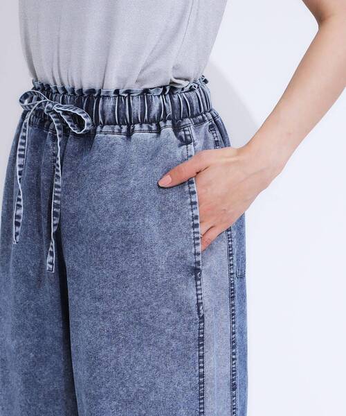 Cutie Blonde（キューティーブロンド）の「【S-LL】サイドラインがアクセント イージーデニムパンツ（デニムパンツ・レディース・ブラック系4/ブルー系4・01/02/03/04）」の14枚目の写真