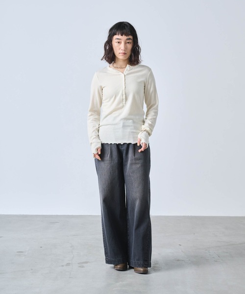 kha:ki(カーキ)の「「KHA:KI / カーキ」W/TEN HENLY NECK TOP(Tシャツ/カットソー・レディース・オフホワイト/ブラック/ブラウン/サンドベージュ・1)」の12枚目の写真