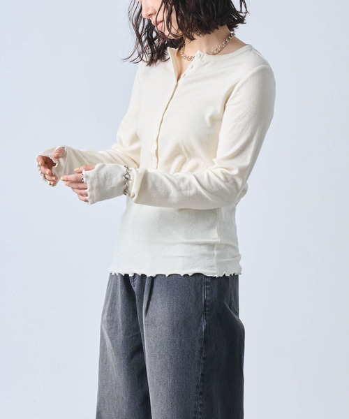 kha:ki(カーキ)の「「KHA:KI / カーキ」W/TEN HENLY NECK TOP(Tシャツ/カットソー・レディース・オフホワイト/ブラック/ブラウン/サンドベージュ・1)」の13枚目の写真