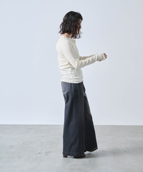 kha:ki(カーキ)の「「KHA:KI / カーキ」W/TEN HENLY NECK TOP(Tシャツ/カットソー・レディース・オフホワイト/ブラック/ブラウン/サンドベージュ・1)」の15枚目の写真