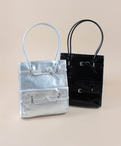 Casselini（キャセリーニ）の「Casselini(キャセリーニ)Wフラップベルトバッグ（トートバッグ・レディース・シルバー/ブラック・FREE）」の16枚目の写真