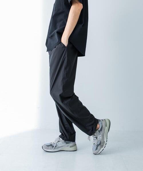 URBAN RESEARCH(アーバンリサーチ)の「SHADOW RIP EASY PANTS(その他パンツ・メンズ・チャコールグレー/ブラック・MEDIUM/LARGE)」の4枚目の写真