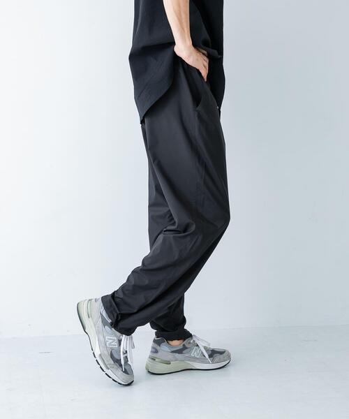 URBAN RESEARCH(アーバンリサーチ)の「SHADOW RIP EASY PANTS(その他パンツ・メンズ・チャコールグレー/ブラック・MEDIUM/LARGE)」の5枚目の写真