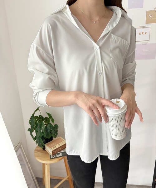 Dewlily(デューリリー)の「柔らかな落ち感で女性らしく、ゆるシルエット♪エアリーオーバーシャツ(シャツ/ブラウス・レディース・ホワイト/ブルー・M/L/S)」の7枚目の写真