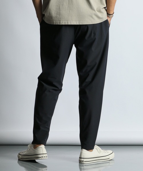 The DUFFER of ST.GEORGE(ザダファーオブセントジョージ)の「『WONDER SHAPE』OXFORD:360°全方向高伸縮『ワンダーシェイプ』吸水速乾 リラックスフィットパンツ(その他パンツ・メンズ・ネイビー/チャコールグレー/ブラック・LARGE/MEDIUM/SMALL/X-LARGE)」の11枚目の写真