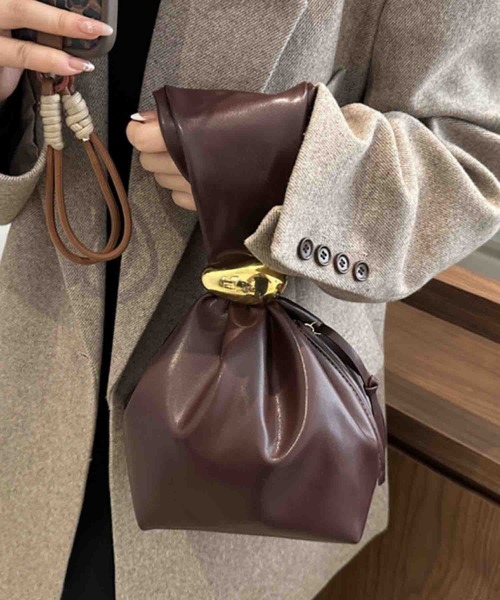 Mignonjour（ミニョンジュール）の「FReePLACe/オケージョン ミニバッグ X12548（ハンドバッグ・レディース・シルバー/ブラック/ホワイト/ブラウン/ダークブラウン・FREE）」の3枚目の写真
