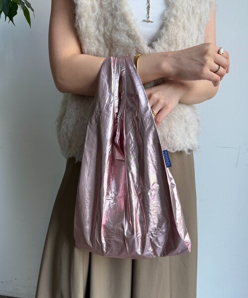 DouDou(ドゥドゥ)の「25HO BABY BAGGU メタリック(ショルダーバッグ・レディース・ホワイト/ピンク/シルバー/ゴールド・FREE)」の1枚目の写真