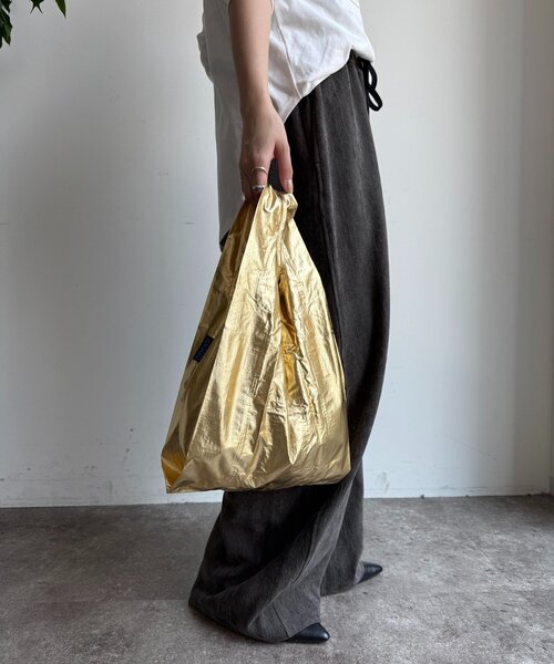 DouDou(ドゥドゥ)の「25HO BABY BAGGU メタリック(ショルダーバッグ・レディース・ホワイト/ピンク/シルバー/ゴールド・FREE)」の4枚目の写真