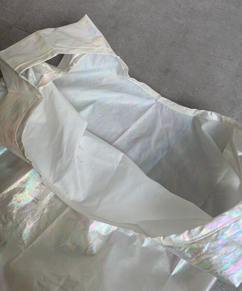 DouDou(ドゥドゥ)の「25HO BABY BAGGU メタリック(ショルダーバッグ・レディース・ホワイト/ピンク/シルバー/ゴールド・FREE)」の8枚目の写真