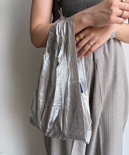 DouDou(ドゥドゥ)の「25HO BABY BAGGU メタリック(ショルダーバッグ・レディース・ホワイト/ピンク/シルバー/ゴールド・FREE)」の14枚目の写真