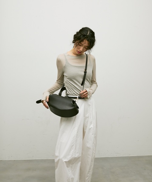 Lutim by u（ルチバイユー）の「2-way round bag / 2wayラウンドバック（ハンドバッグ・レディース・ブラック/ホワイト/ブラウン・FREE）」の12枚目の写真