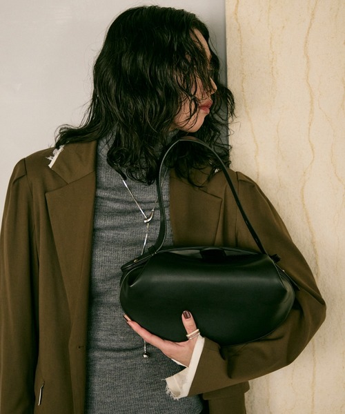 Lutim by u（ルチバイユー）の「2-way round bag / 2wayラウンドバック（ハンドバッグ・レディース・ブラック/ホワイト/ブラウン・FREE）」の21枚目の写真