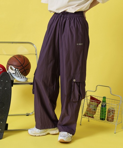 NERDY(ノルディ)の「アウトポケットベーシックウーブンパンツ(その他パンツ・レディース・ブラック/パープル/グレー・M/S/SS/L)」の2枚目の写真