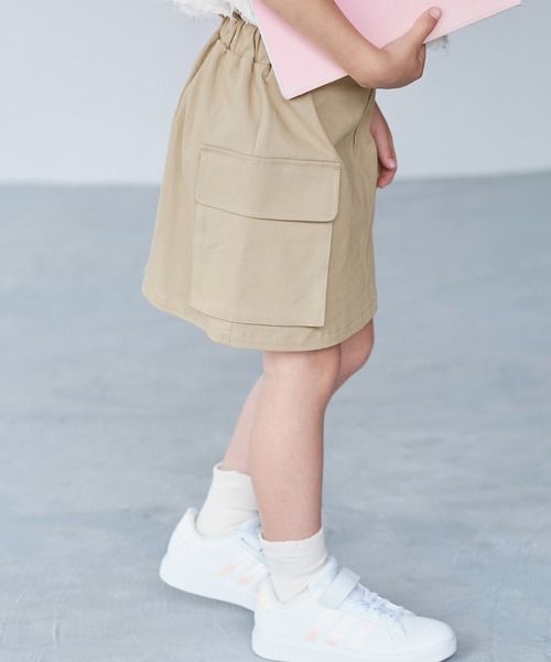ROPE' PICNIC（ロペピクニック）の「【KIDS/キッズ】インパンツ付きストレッチカーゴミニスカート（スカート・キッズ・ベージュ/ブラック・S/L/M）」の9枚目の写真