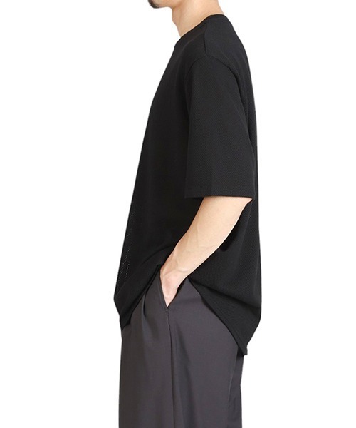marka（マーカ）の「marka / マーカ：MESH TEE - 40/2 ORGANIC COTTON MESH -：M25B-07CS01B[COR]（Tシャツ/カットソー・メンズ・ブラック・S/M）」の7枚目の写真