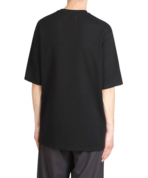 marka（マーカ）の「marka / マーカ：MESH TEE - 40/2 ORGANIC COTTON MESH -：M25B-07CS01B[COR]（Tシャツ/カットソー・メンズ・ブラック・S/M）」の8枚目の写真