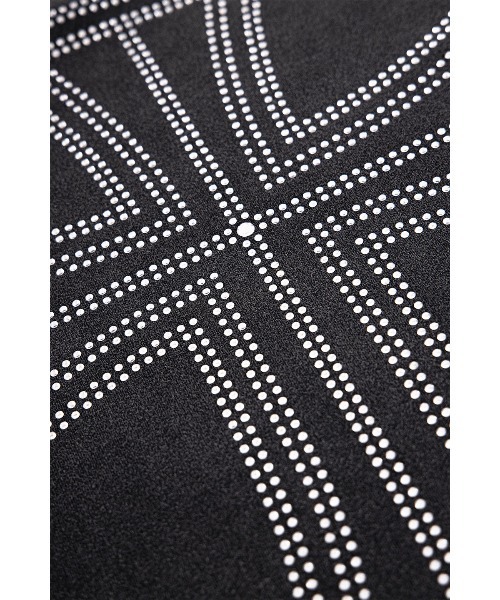 UNKNOWN LONDON（アンノウン・ロンドン）の「Tシャツ｜Outline Cross Rhinestone Tee｜Unknown London（Tシャツ/カットソー・メンズ・ベージュ/ブラック/レッド・SMALL/LARGE/MEDIUM/X-LARGE）」の19枚目の写真